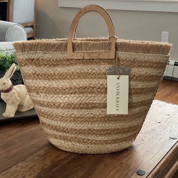 Antik Kraft Handbags - Antik Kraft Natural Jute Tote with Wood Handles